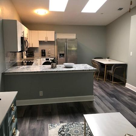 2 Bedrooms Vacation Home タンパ エクステリア 写真