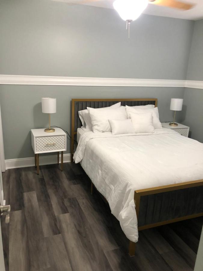 2 Bedrooms Vacation Home タンパ エクステリア 写真