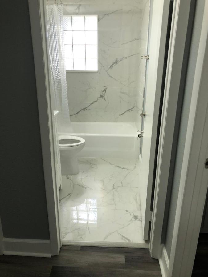 2 Bedrooms Vacation Home タンパ エクステリア 写真