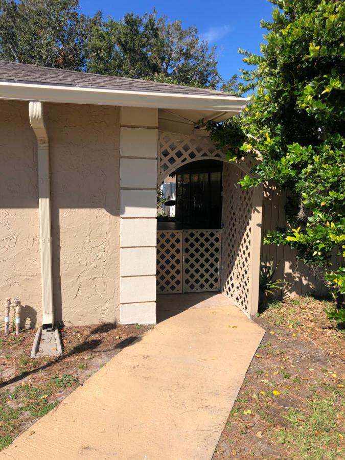 2 Bedrooms Vacation Home タンパ エクステリア 写真
